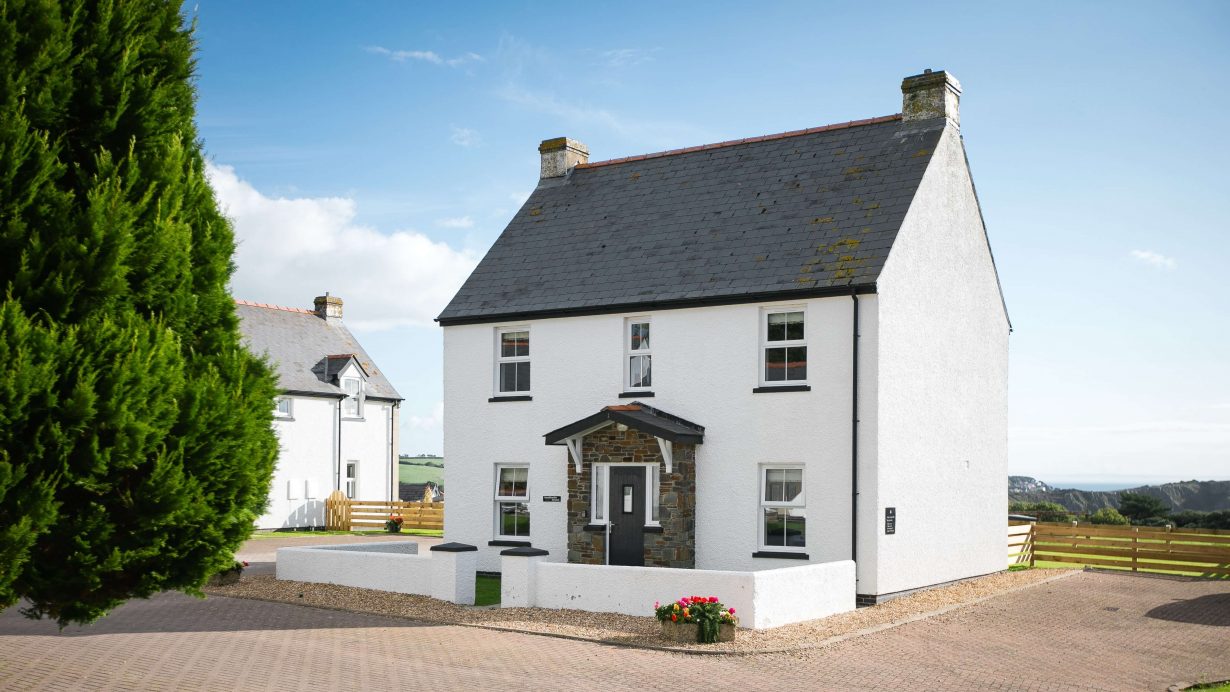 Headlands House Cottage for 8 at Celtic Haven